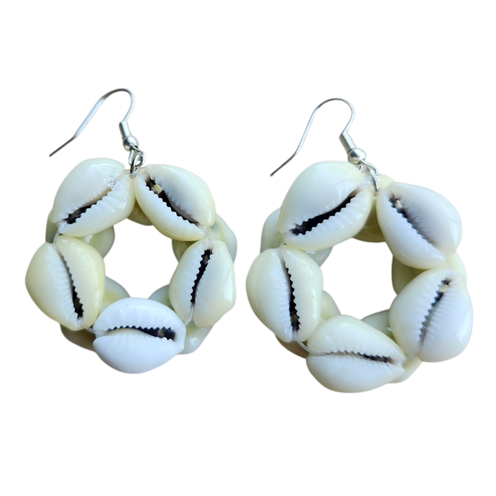 NWOT Hand Crafted Cowrie Shell Woven Dangle Earrings - Majuro, Marshall Islands